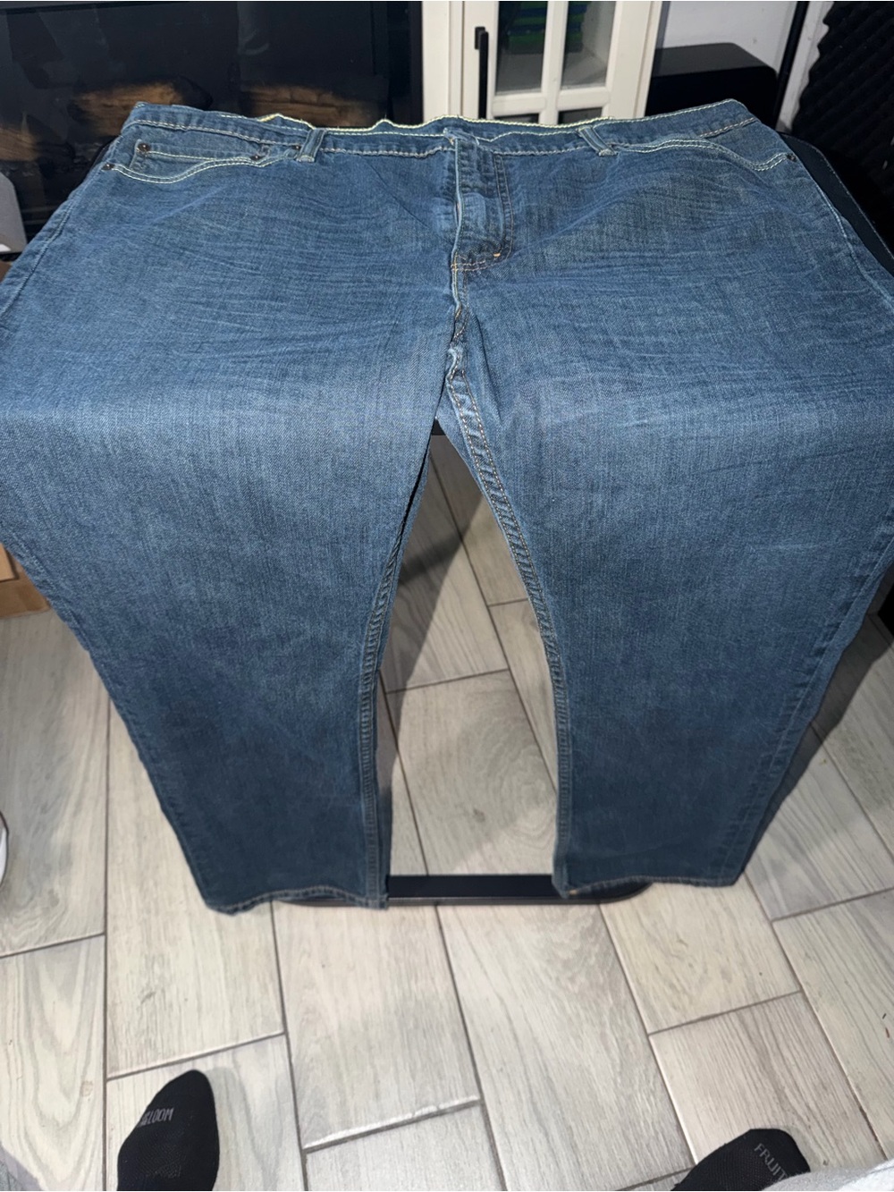 Levi's Men's Dark Blue Relaxed Fit Jeans